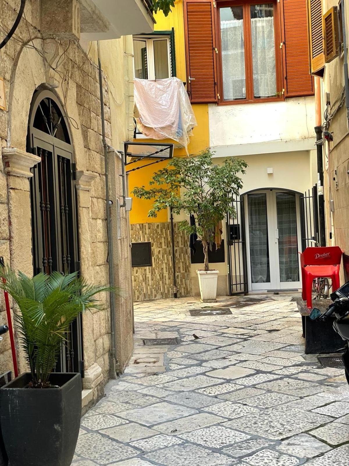 La Stanza 2 Apartment Bari Bagian luar foto